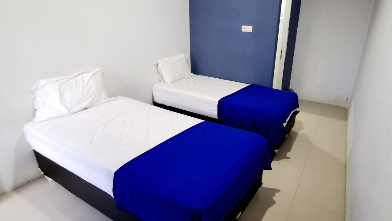 Hotel Aqiilah Syariah Lamongan Ngoại thất bức ảnh