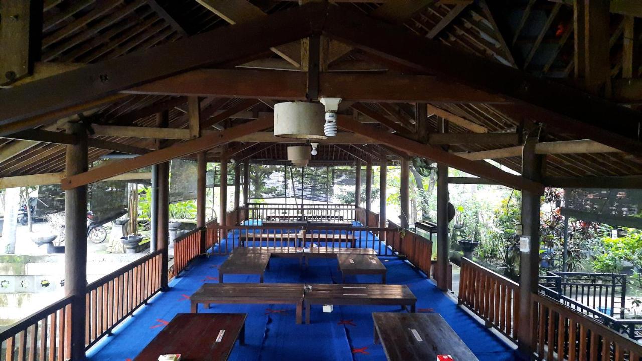 Hotel Aqiilah Syariah Lamongan Ngoại thất bức ảnh