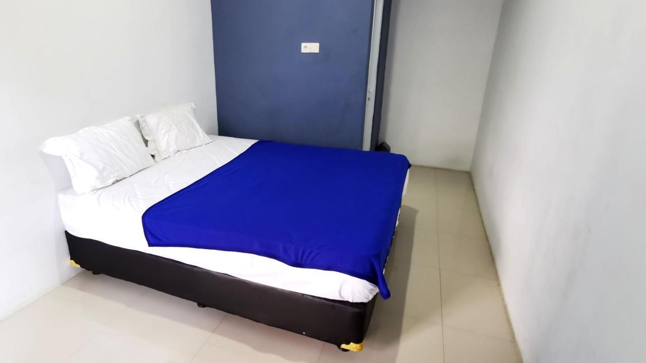 Hotel Aqiilah Syariah Lamongan Ngoại thất bức ảnh