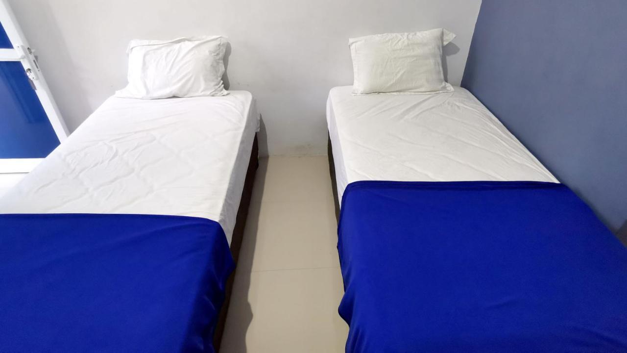 Hotel Aqiilah Syariah Lamongan Ngoại thất bức ảnh