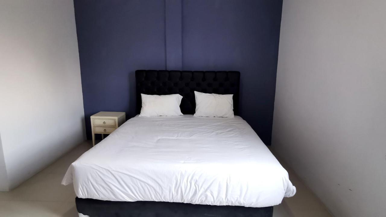 Hotel Aqiilah Syariah Lamongan Ngoại thất bức ảnh